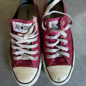 Pink sparkle Converse All Stars